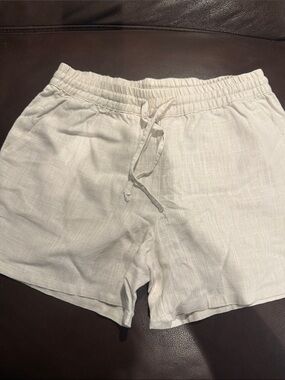 Divided White Lightweight Linen-Feel Drawstring Shorts